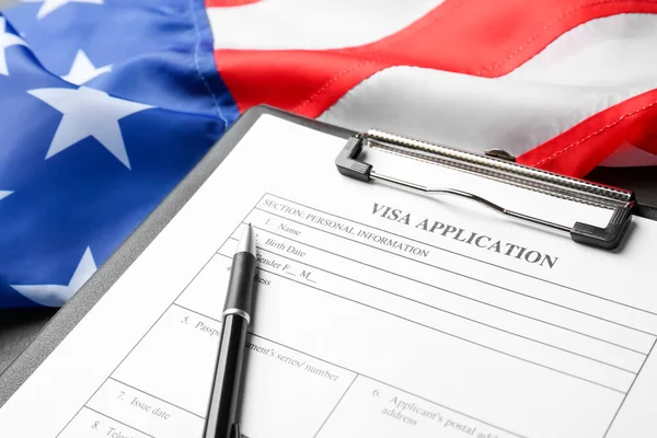 American Flag Visa Application Form Pen Table Closeup — Foto de Stock