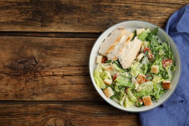 Tahta masada, tabakta Sezar salatası. Metin için boşluk