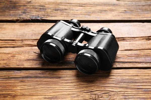New Binoculars Wooden Table Optical Instrument — Stock Photo, Image