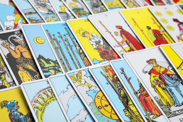 Viele Verschiedene Tarotkarten Als Hintergrund Nahaufnahme Stockfoto
