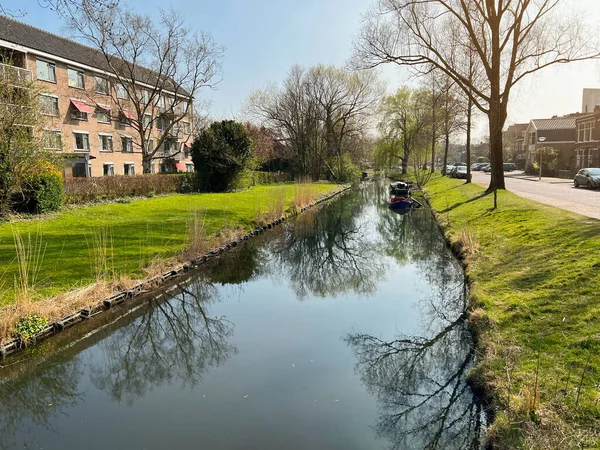 Picturesque View Beautiful City Canal Sunny Spring Day — Zdjęcie stockowe