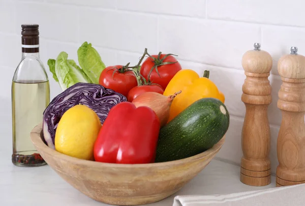 Wooden Bowl Different Raw Vegetables White Countertop Kitchen — Stockfoto