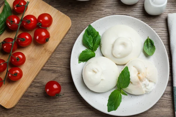 Delicious Burrata Cheese Basil Served Wooden Table Flat Lay — Zdjęcie stockowe