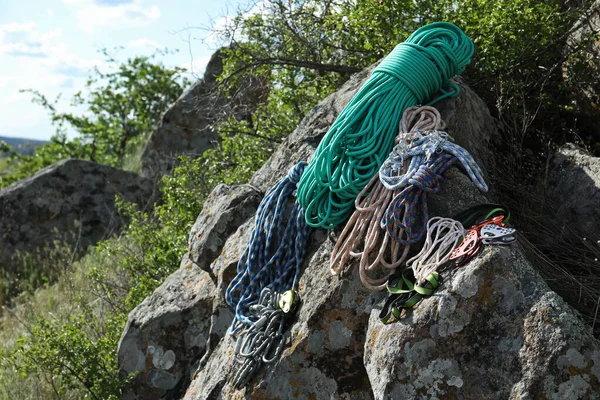 Different Ropes Other Climbing Equipment Rocks Outdoors Space Text — Zdjęcie stockowe