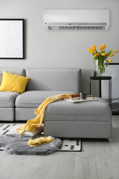 Modern Air Conditioner Light Grey Wall Living Room Stylish Sofa — Foto de Stock