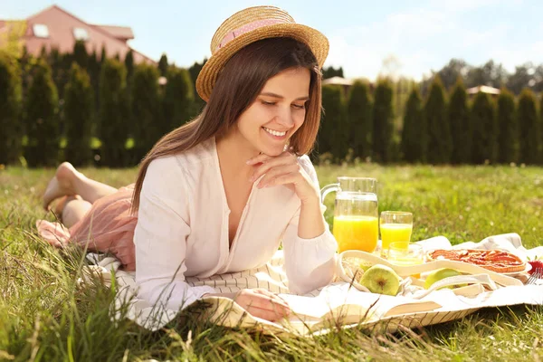 Young Woman Reading Book Blanket Outdoors Summer Picnic — Stock Fotó