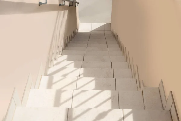 Treppe Die Zum Ausgang Des Hauses Freien Führt Oben Blick — Stockfoto