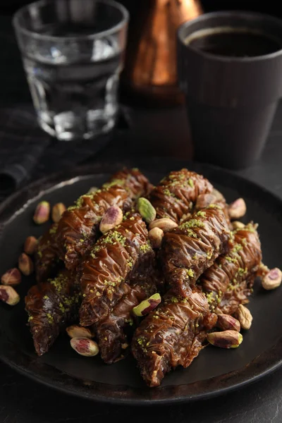Delicious Baklava Pistachio Nuts Black Table — Φωτογραφία Αρχείου