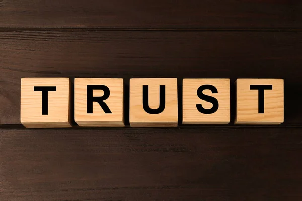 Cubes Word Trust Wooden Table Flat Lay — Fotografia de Stock