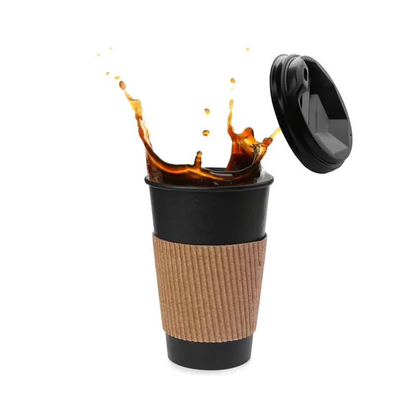 Afhaalpapier Beker Met Spetterende Koffie Plastic Deksel Witte Achtergrond — Stockfoto