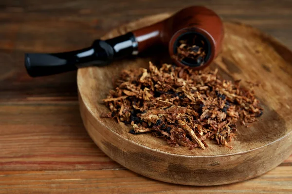 Board Smoking Pipe Dry Tobacco Wooden Table Closeup — 스톡 사진