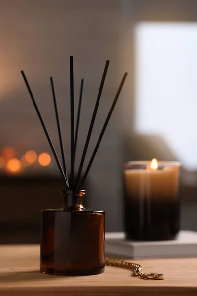 Reed Diffuser Wooden Table Indoors Cozy Atmosphere — Stock Photo, Image