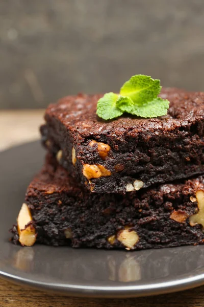 Delicious Brownies Nuts Mint Grey Plate Closeup — Stock Photo, Image
