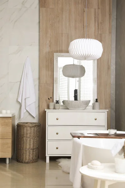 Modern White Tub Chest Drawers Sink Bathroom Interior Design — Stock Photo, Image