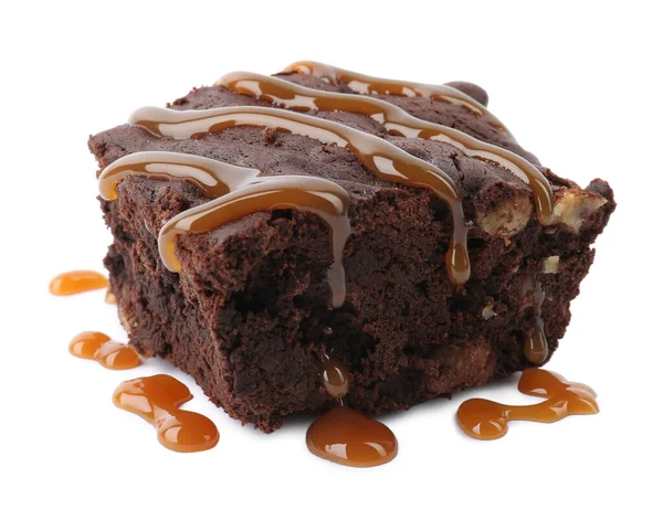 Νόστιμο Σοκολατένιο Brownie Ξηρούς Καρπούς Και Σάλτσα Καραμέλας Λευκό Φόντο — Φωτογραφία Αρχείου