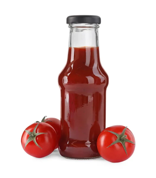 Bottiglia Vetro Ketchup Gustoso Pomodori Freschi Isolati Bianco — Foto Stock