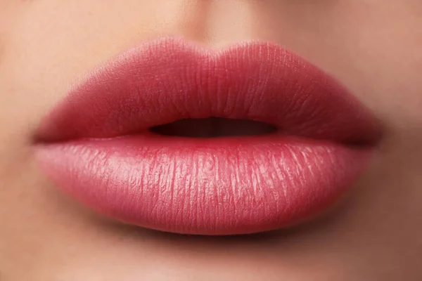 Woman Beautiful Perfect Lips Permanent Makeup Procedure Closeup — Stock Photo, Image