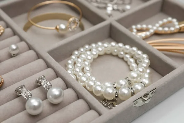 Boîte Avec Bijoux Perles Luxueux Vue Rapprochée — Photo