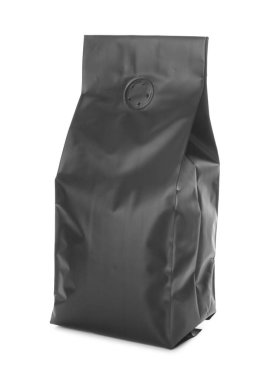 Beyaz üzerine izole edilmiş boş bir folyo paketi