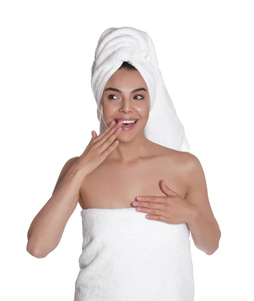 Mooie Jonge Vrouw Met Handdoeken Witte Achtergrond — Stockfoto