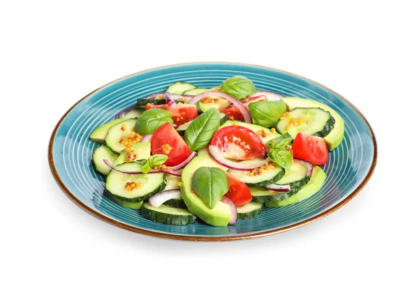 Délicieuse Salade Aux Concombres Isolés Sur Blanc — Photo