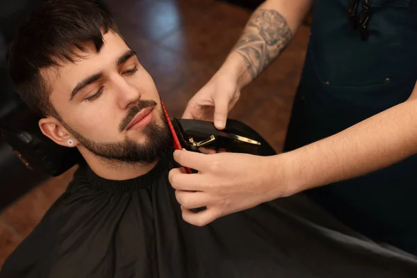 Professional Hairdresser Working Bearded Client Barbershop Closeup — Stock Photo, Image