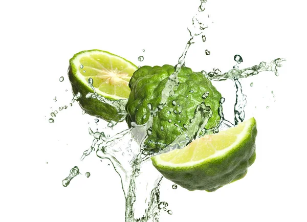 Vers Rijp Bergamot Fruit Spetterend Water Witte Achtergrond — Stockfoto