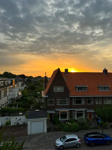 Vue Pittoresque Rue Ville Avec Beaux Bâtiments Lever Soleil — Photo