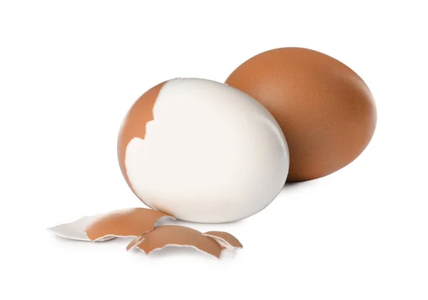 Verse Gekookte Eieren Schelp Witte Achtergrond — Stockfoto