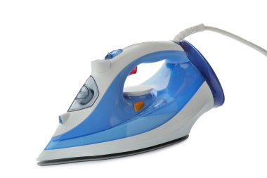Bir modern elektrikli ütü beyaza izole edilmiş.
