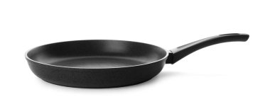 Yeni yapışmaz kızartma tavası üzerine beyaz izole