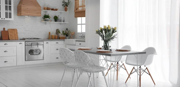 Belo Interior Cozinha Com Novos Móveis Elegantes Design Banner — Fotografia de Stock