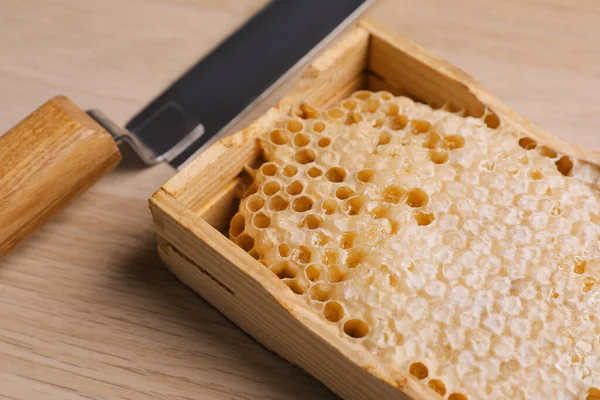Honeycomb Frame Uncapping Knife Wooden Table Closeup Beekeeping Tools — ストック写真