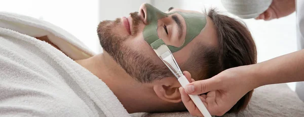 Cosmetologist Applying Mask Client Face Spa Salon Banner Design — Stockfoto