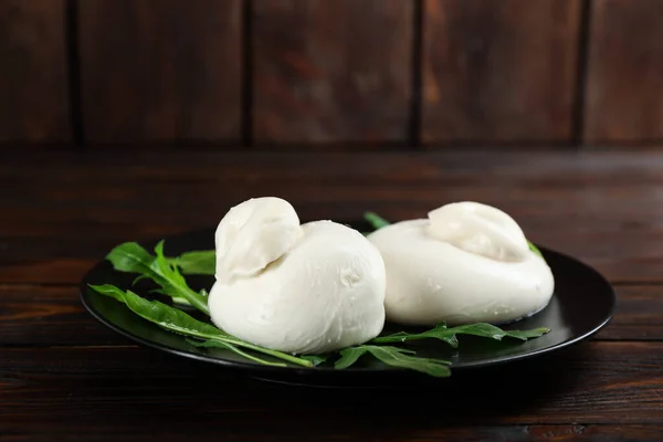 Delicious Burrata Cheese Arugula Wooden Table Closeup — Stock Photo, Image