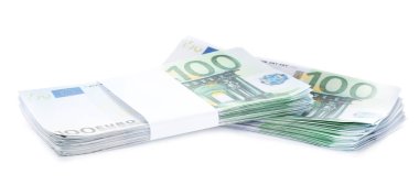 Avro banknotları beyaza izole edilmiş. Para ve finans