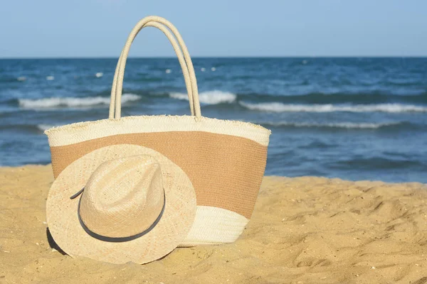 Stylish Bag Hat Sea Sunny Day Space Text Beach Accessories — Stok fotoğraf