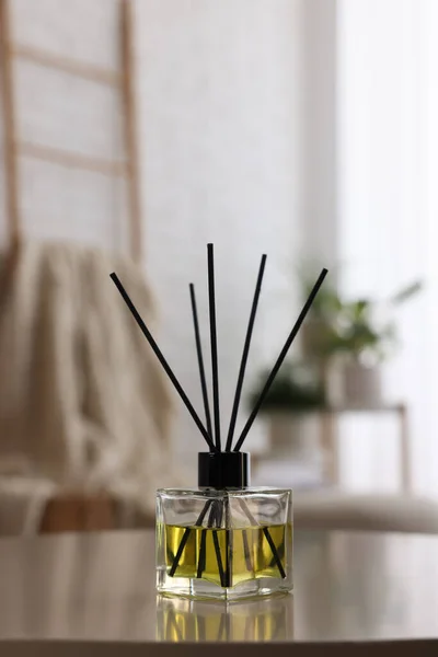 Reed Diffuser White Table Indoors Cozy Atmosphere — стоковое фото