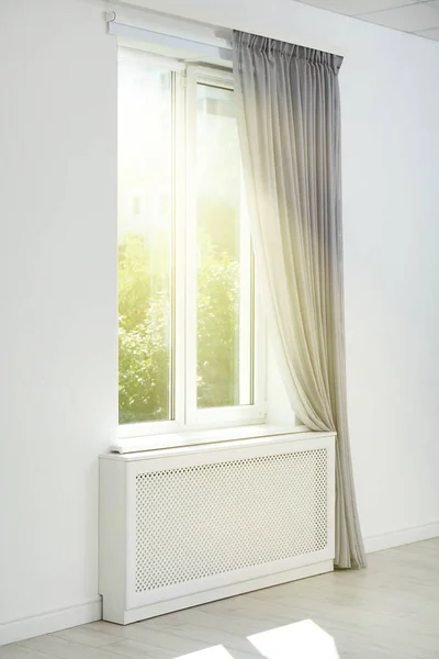 Bright Sun Shining Window Stylish Curtain — Zdjęcie stockowe