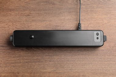 Tahta masaya süpürge ambalajı için mühür, üst görünüm