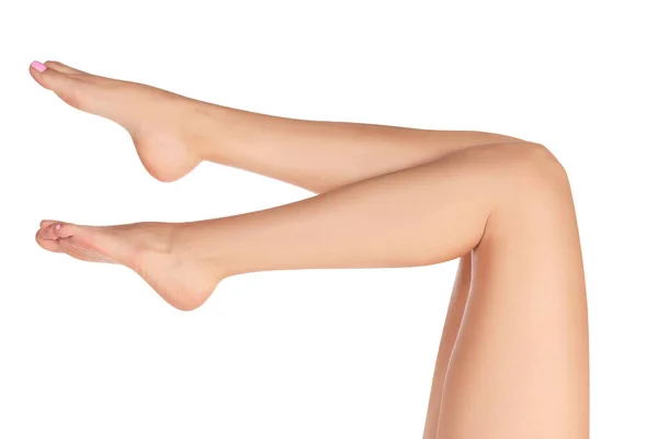 Frau Mit Schönen Langen Beinen Auf Weißem Hintergrund Nahaufnahme — Stockfoto