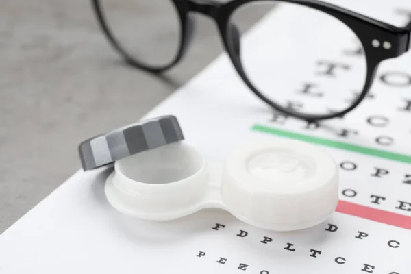 Case Contact Lenses Eye Chart Test Glasses Table Closeup — Photo