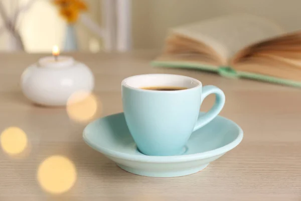 Cup Aromatic Coffee Wooden Table Indoors Bokeh Effect — Stockfoto