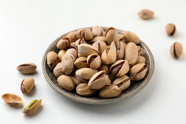 Plate Pistachio Nuts White Background — ストック写真