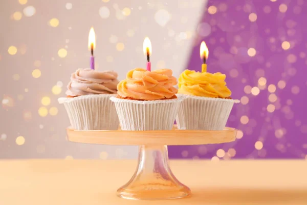 Stand Birthday Cupcakes Table Blurred Lights —  Fotos de Stock