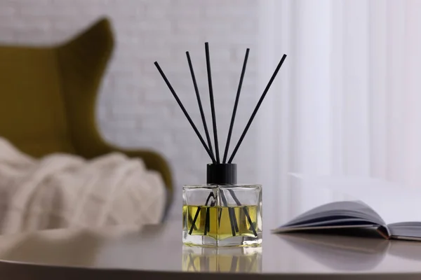 Reed Diffuser White Table Indoors Cozy Atmosphere — стоковое фото