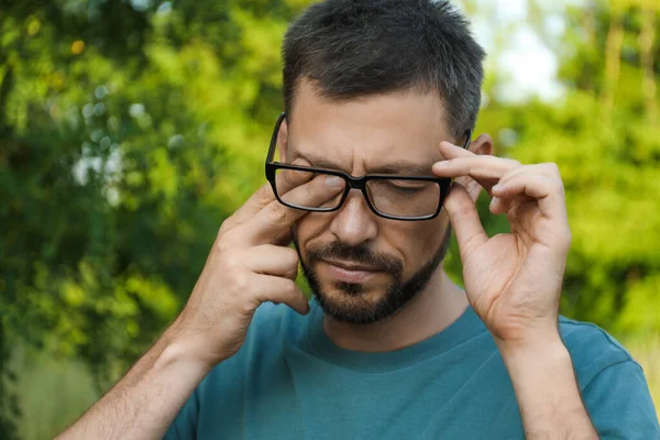 Man Suffering Eyestrain Outdoors Sunny Day — Fotografia de Stock