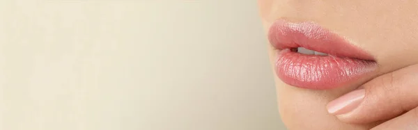 Woman Beautiful Lips Light Grey Background Closeup View Space Text — ストック写真