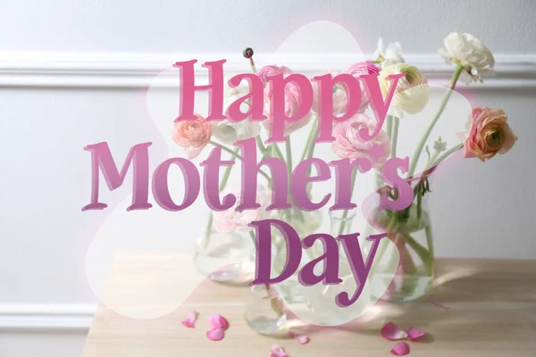 Feliz Día Madre Hermosas Flores Ranúnculo Mesa Madera — Foto de Stock