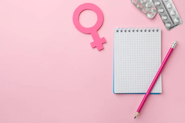 Flat Lay Composition Female Gender Sign Pills Pink Background Space — ストック写真